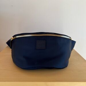 COPY - NWT Belt bag from the Masters. Zipper pouches. Embroidered belt.